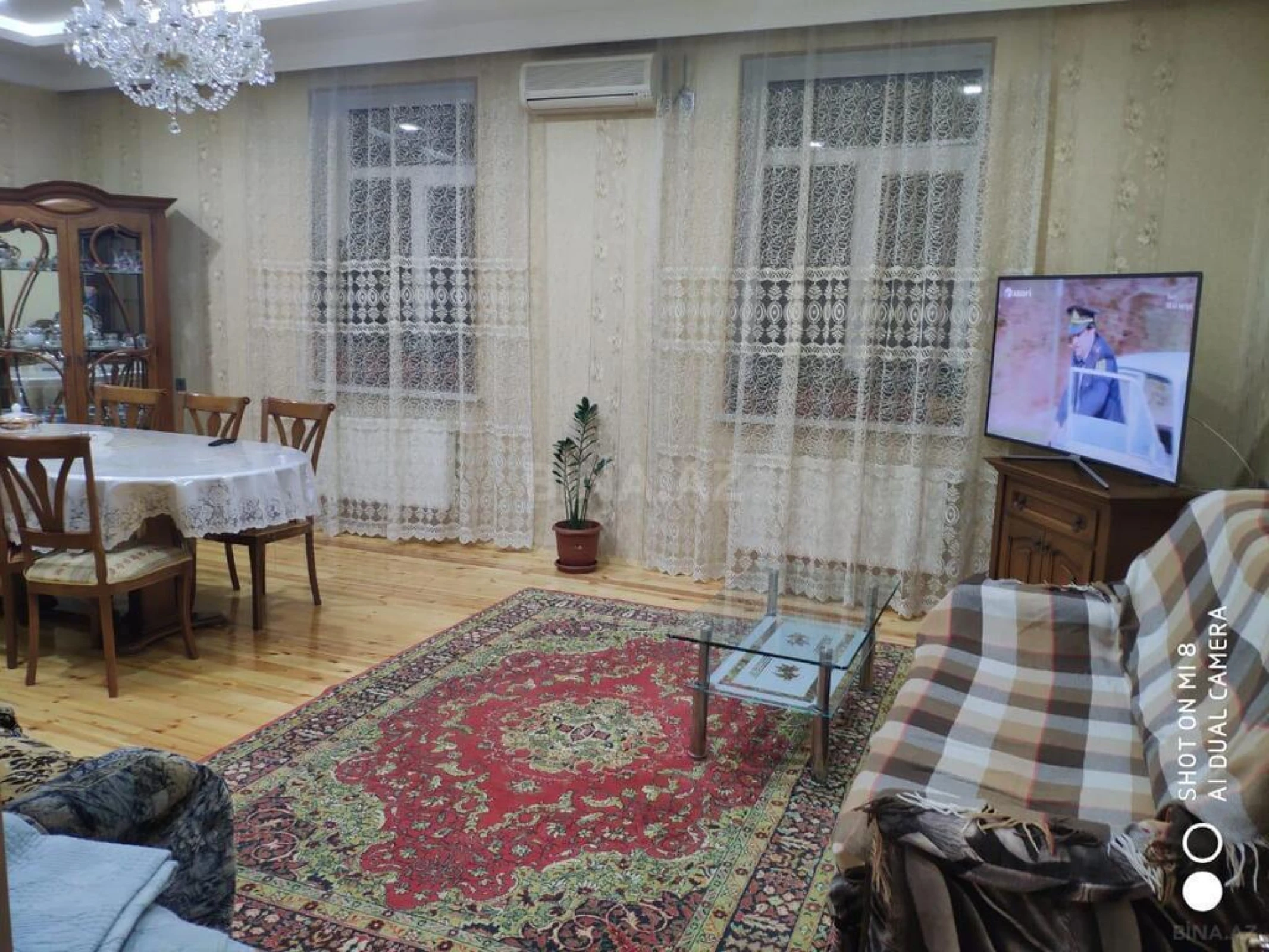 Satılır 5 otaqlı həyət evi 383 m²