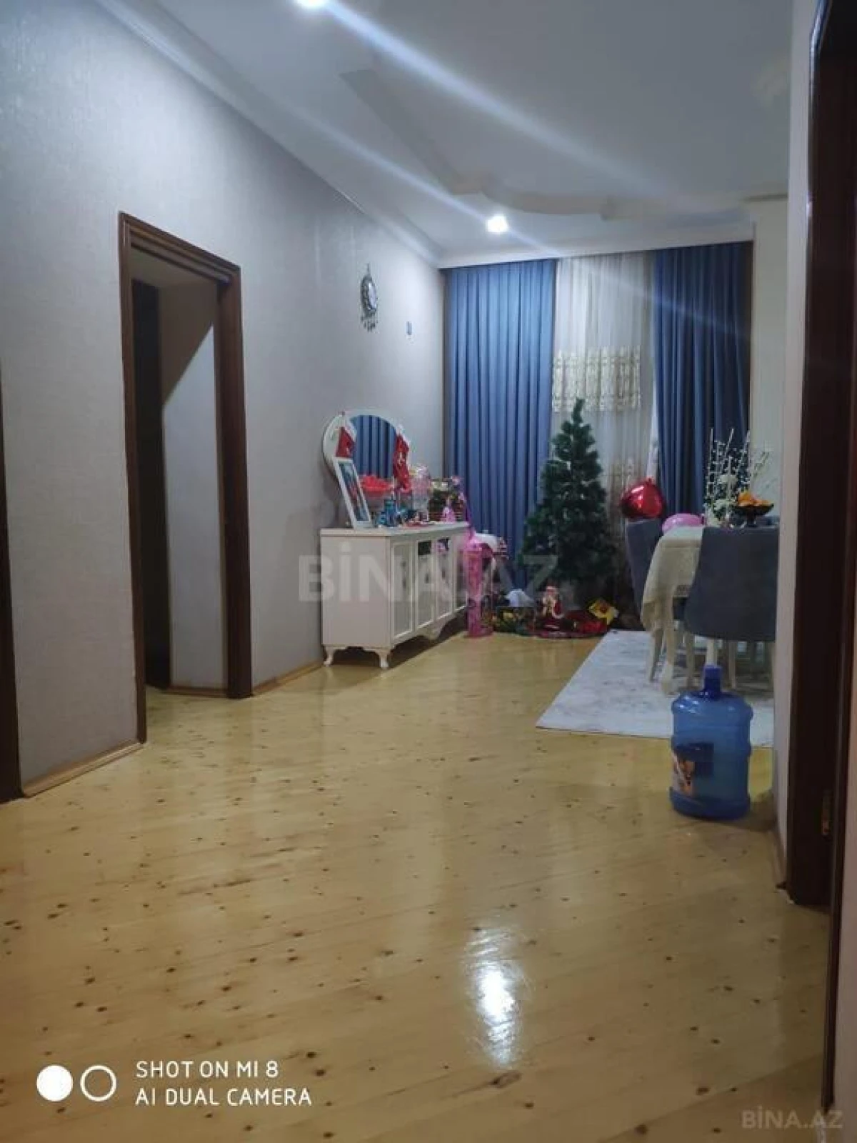 Satılır 5 otaqlı həyət evi 383 m²