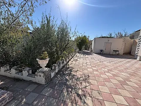 Satılır 4 otaqlı həyət evi 80 m²