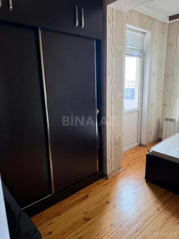 Satılır 3 otaqlı mənzil 107 m²