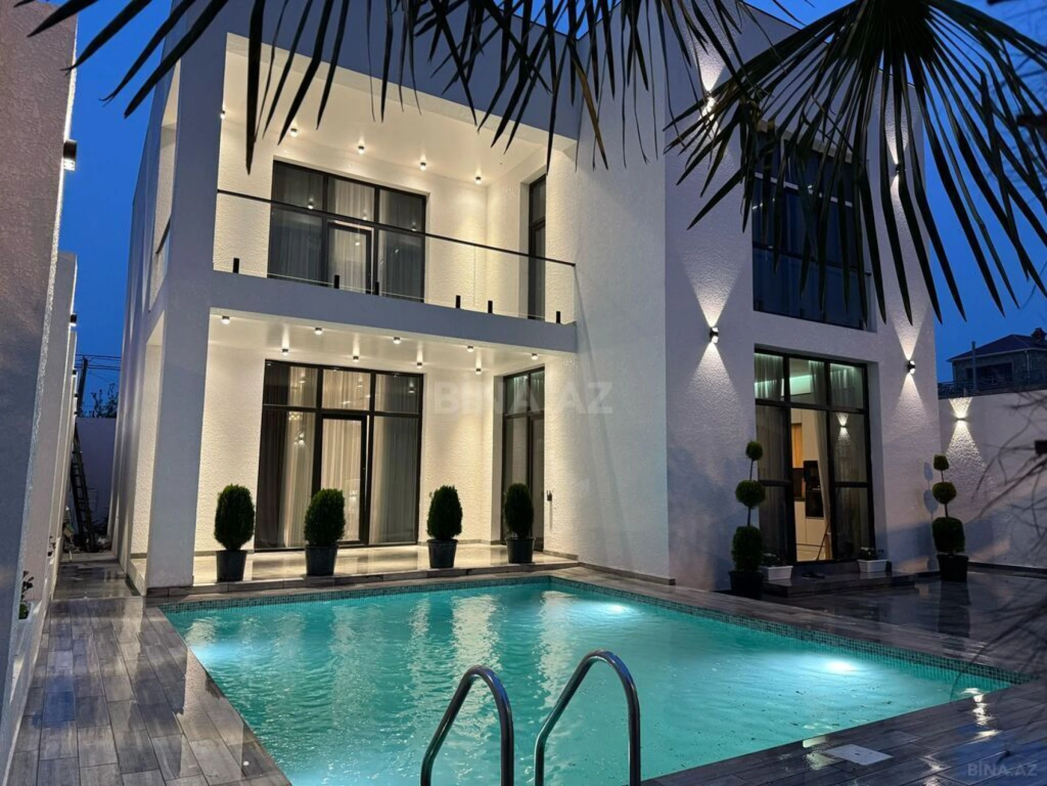 Kirayə verilir 4 otaqlı həyət evi 220 m²