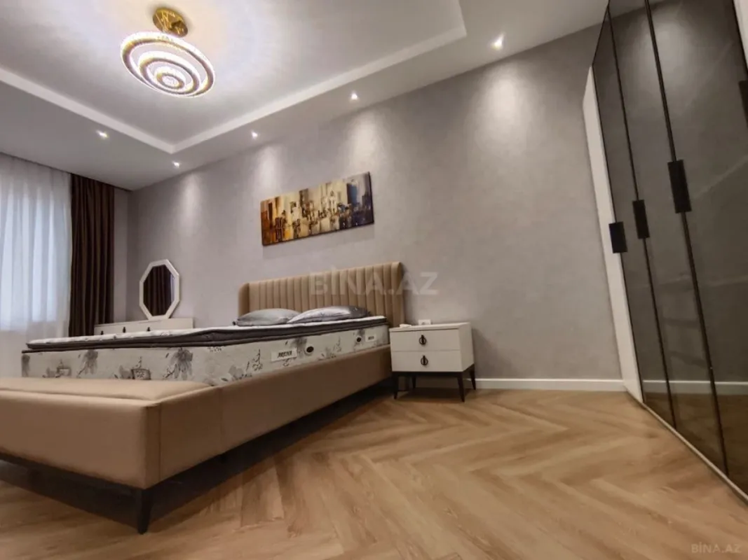 Kirayə verilir 3 otaqlı mənzil 118 m²