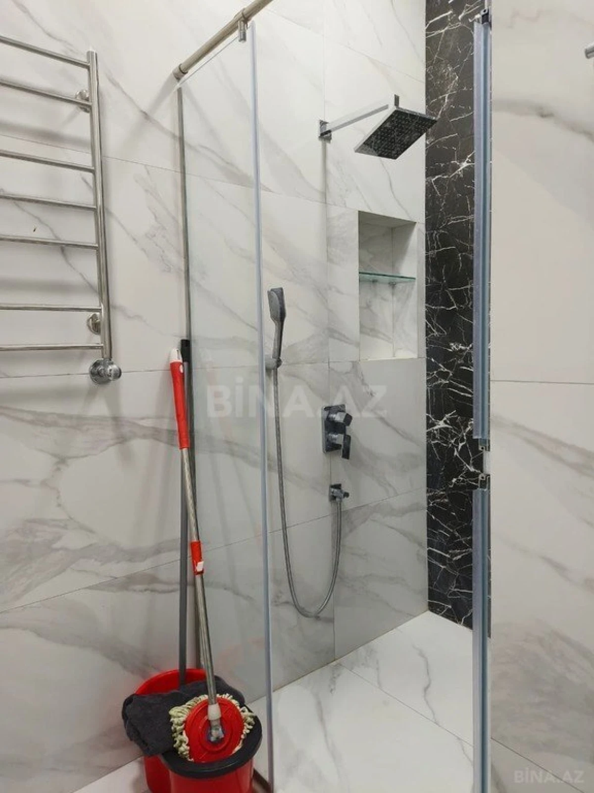 Kirayə verilir 3 otaqlı mənzil 118 m²