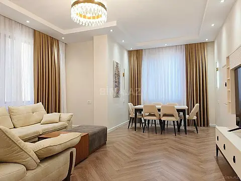 Kirayə verilir 3 otaqlı mənzil 118 m²