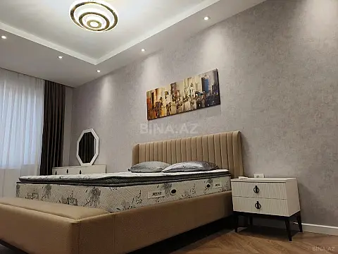 Kirayə verilir 3 otaqlı mənzil 118 m²