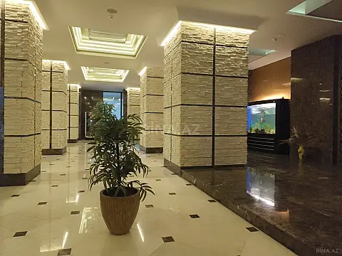 Kirayə verilir 3 otaqlı mənzil 118 m²