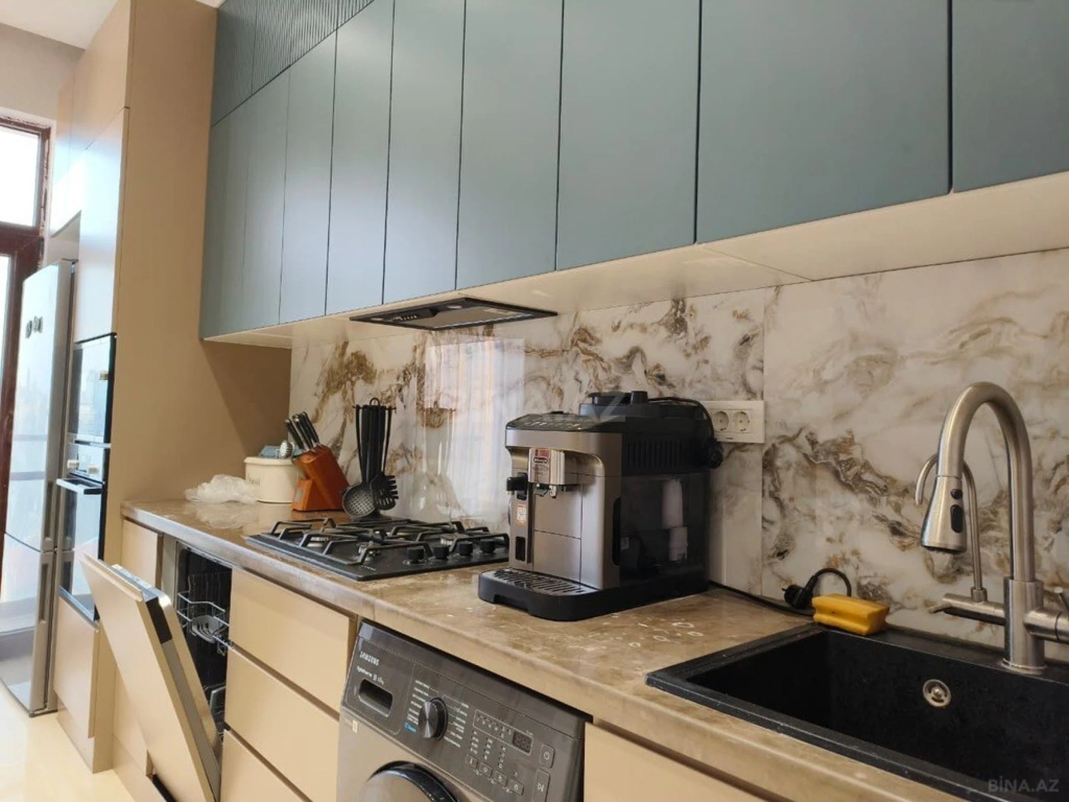 Kirayə verilir 3 otaqlı mənzil 118 m²