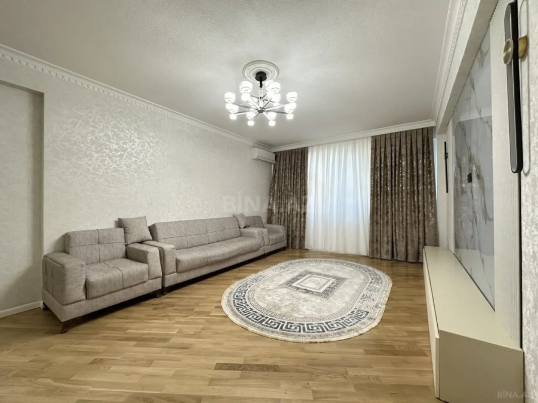 Satılır 3 otaqlı mənzil 125 m²