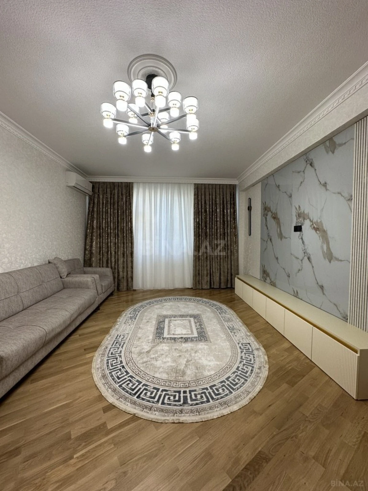 Satılır 3 otaqlı mənzil 125 m²