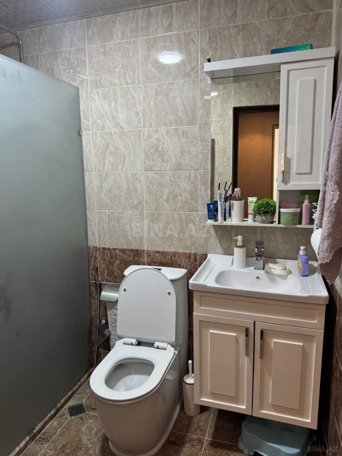 Satılır 4 otaqlı mənzil 101 m²