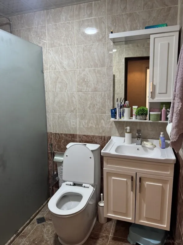 Satılır 4 otaqlı mənzil 101 m²