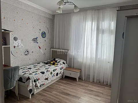Satılır 4 otaqlı mənzil 101 m²