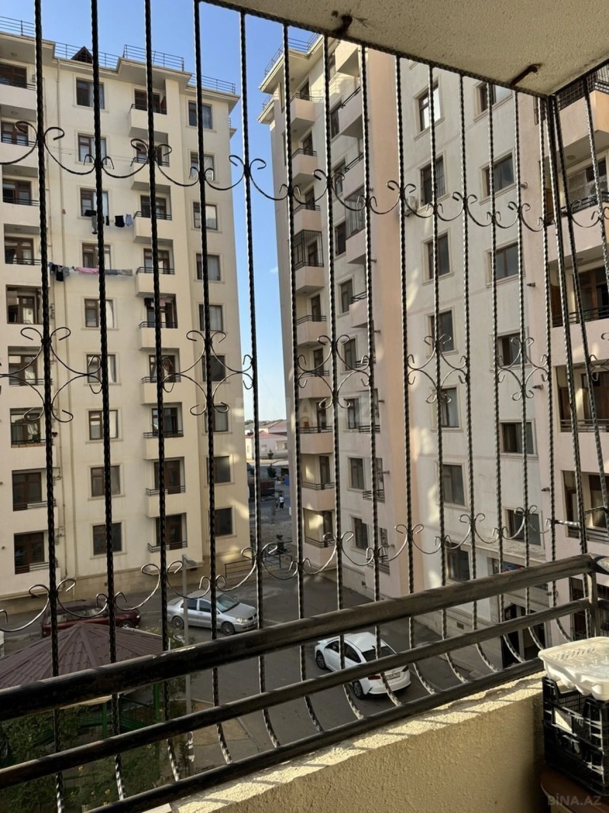 Satılır 4 otaqlı mənzil 101 m²