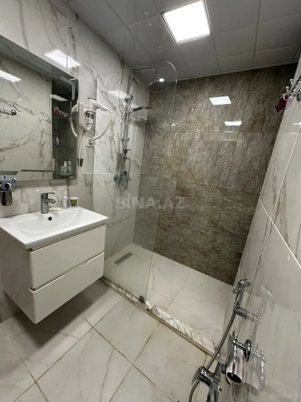 Satılır 4 otaqlı həyət evi 200 m²