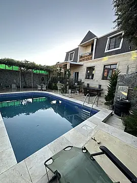 Satılır 4 otaqlı həyət evi 200 m² — Bakı, Suraxanı 4 otaq 200.00 m²