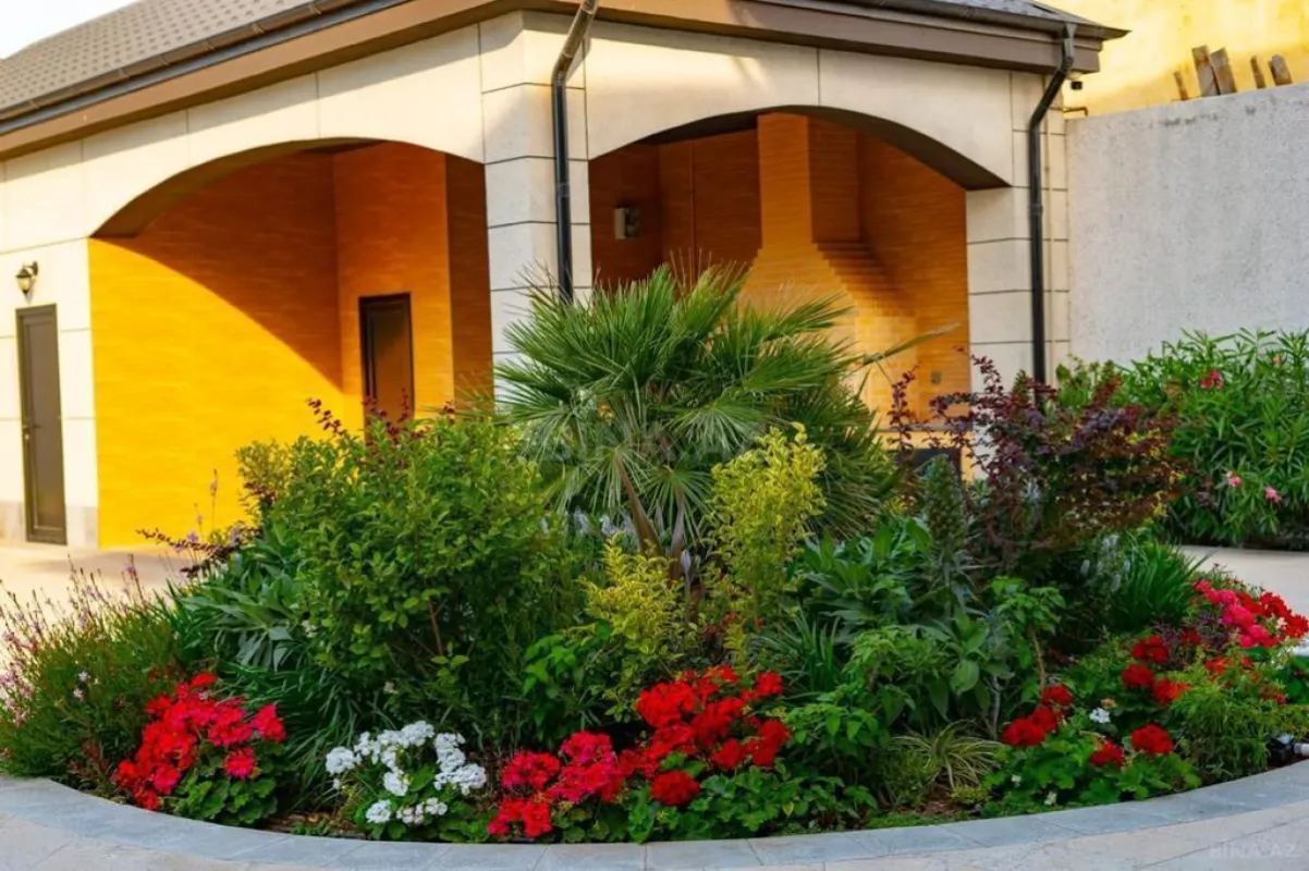 Kirayə verilir 4 otaqlı həyət evi 200 m²