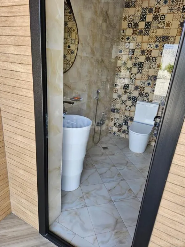 Kirayə verilir 4 otaqlı həyət evi 200 m²