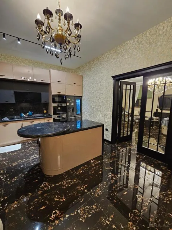 Kirayə verilir 4 otaqlı həyət evi 200 m²