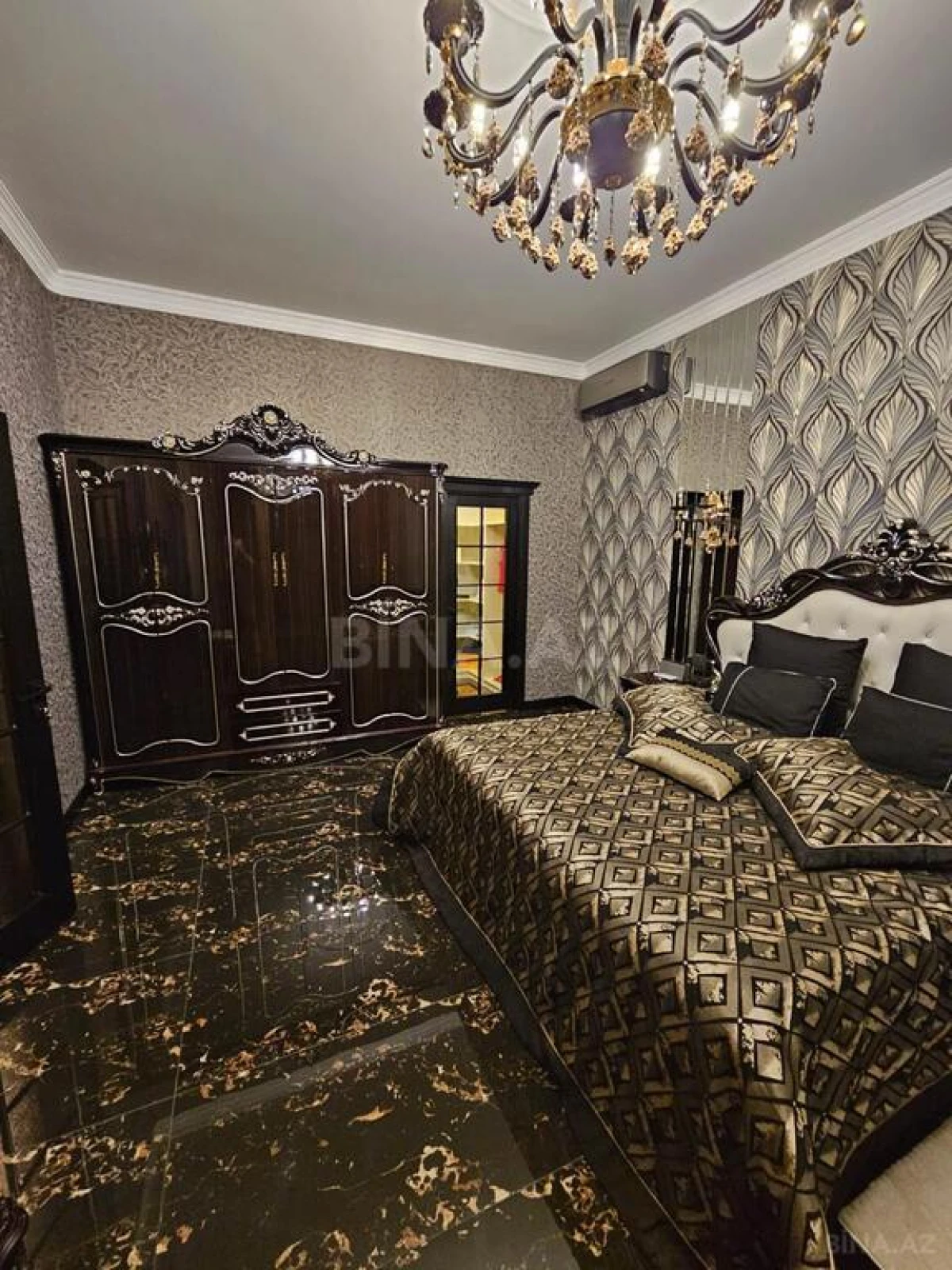 Kirayə verilir 4 otaqlı həyət evi 200 m²