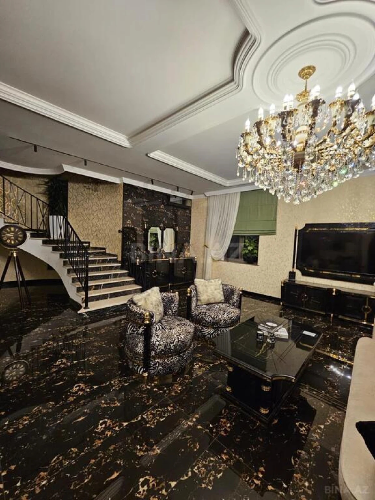 Kirayə verilir 4 otaqlı həyət evi 200 m²