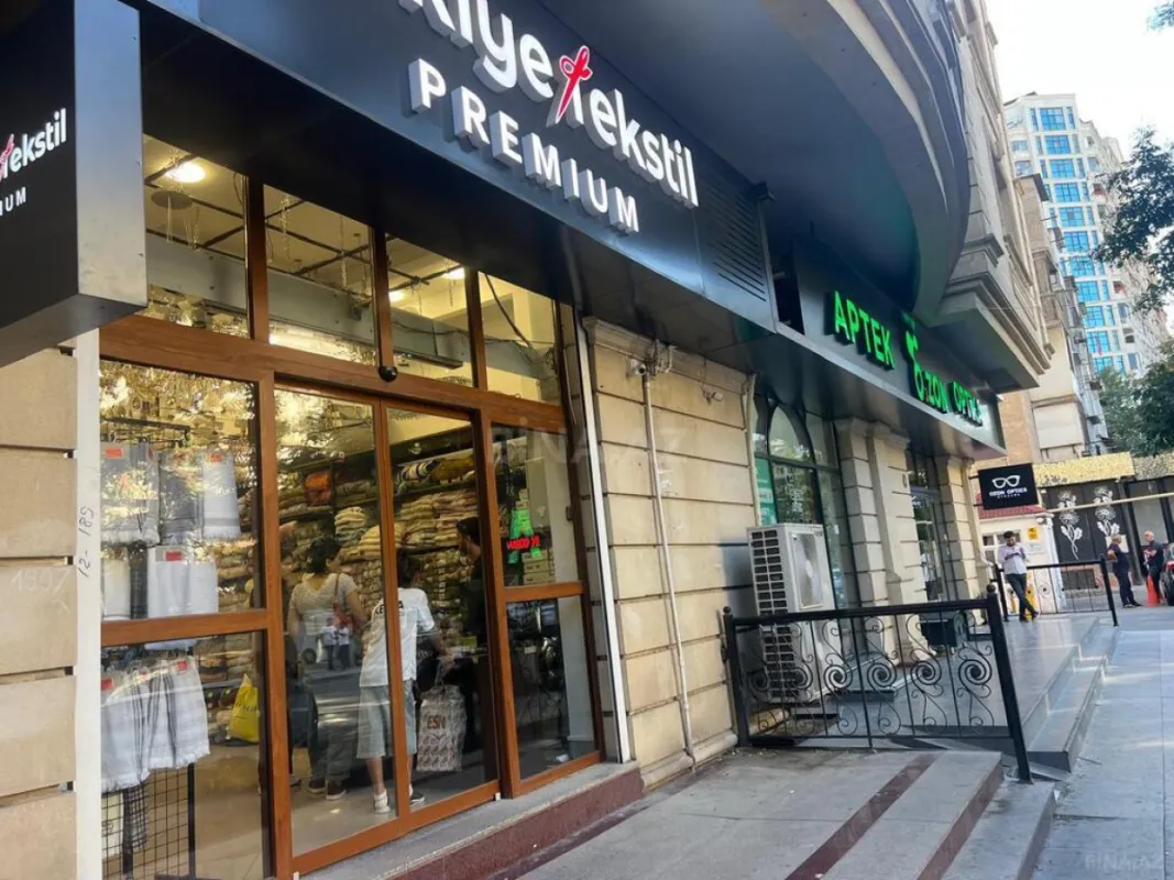 Satılır obyekt 225 m²