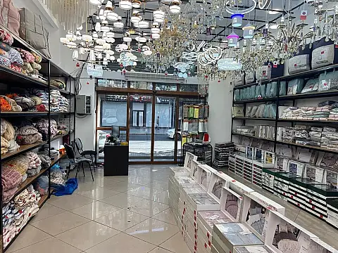 Satılır obyekt 225 m²