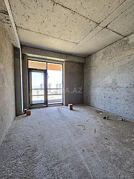 Satılır 3 otaqlı mənzil 178 m²