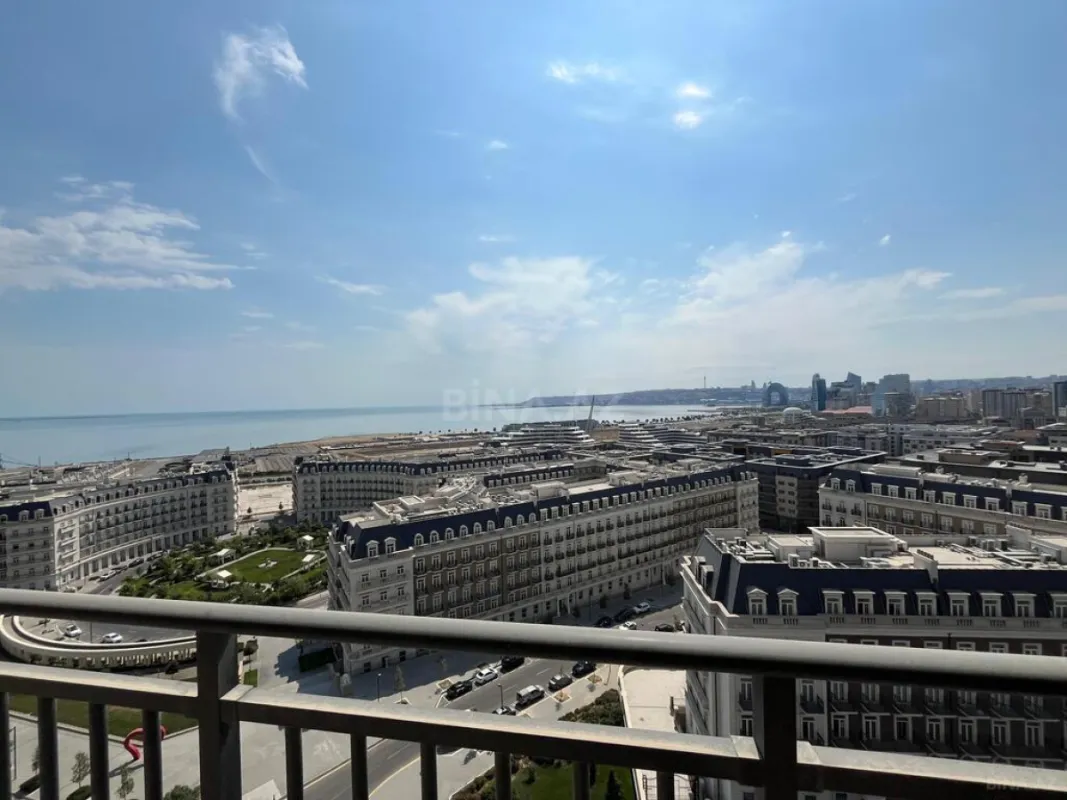 Satılır 5 otaqlı mənzil 225 m²