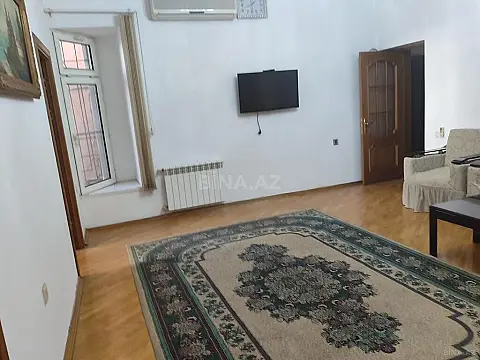 Satılır 4 otaqlı mənzil 100 m²