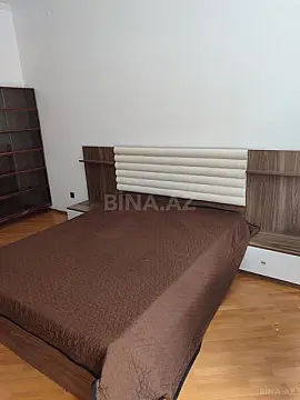 Satılır 4 otaqlı mənzil 100 m²