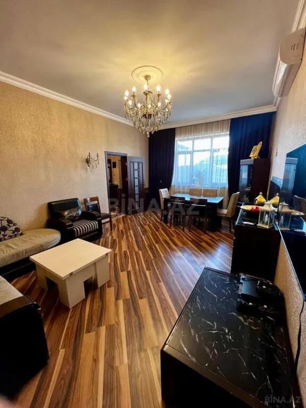 Satılır 4 otaqlı həyət evi 150 m²