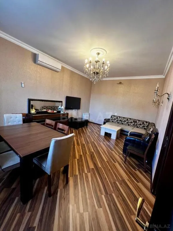 Satılır 4 otaqlı həyət evi 150 m²