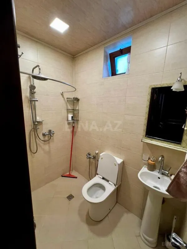 Satılır 4 otaqlı həyət evi 150 m²