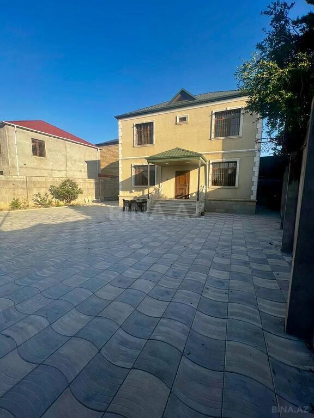 Satılır 4 otaqlı həyət evi 150 m²