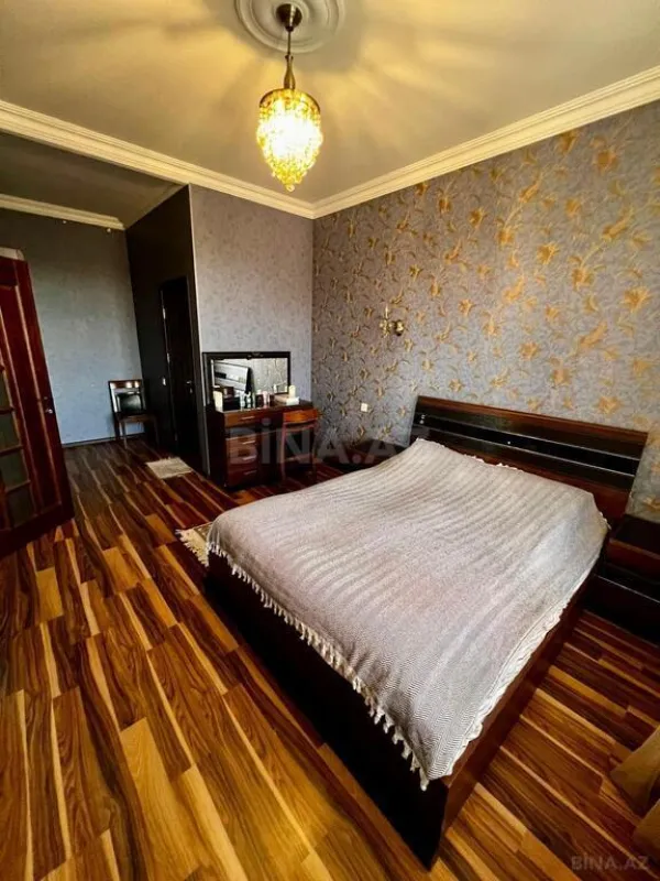 Satılır 4 otaqlı həyət evi 150 m²
