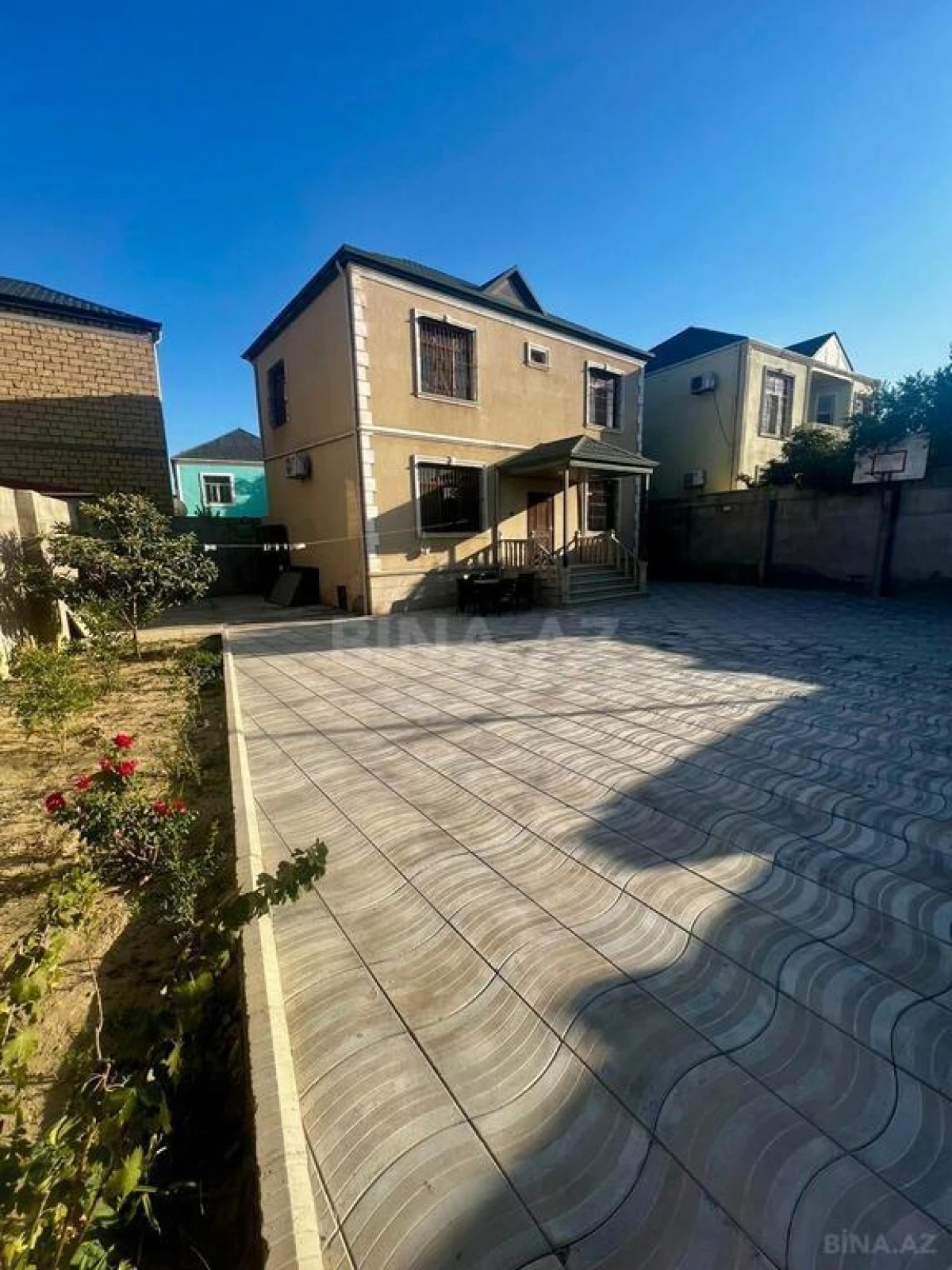 Satılır 4 otaqlı həyət evi 150 m²