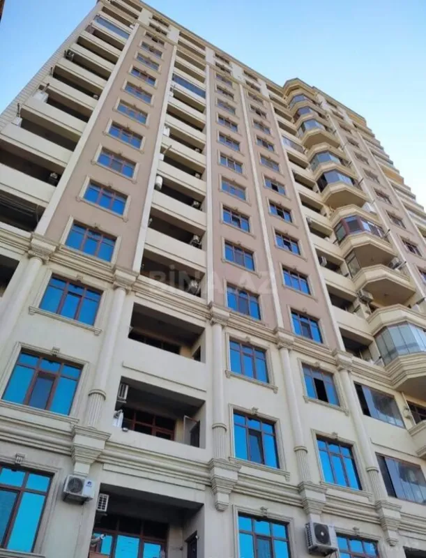 Satılır 3 otaqlı mənzil 125 m²