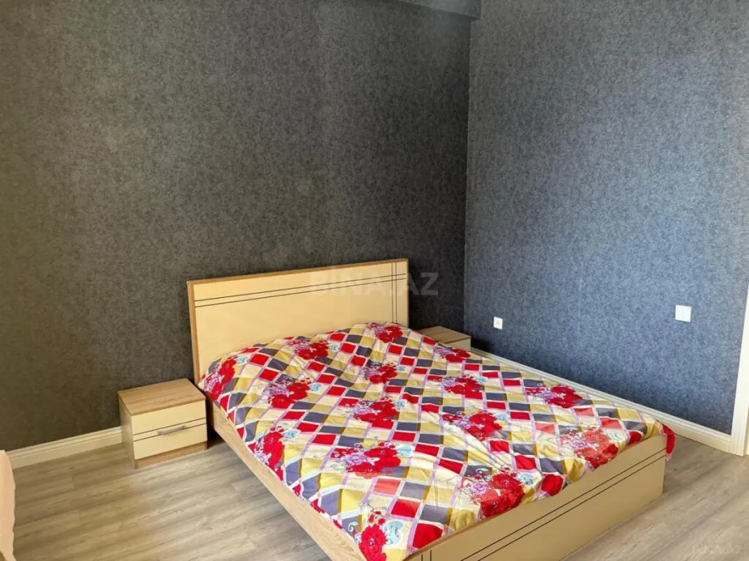 Kirayə verilir 2 otaqlı mənzil 68 m²