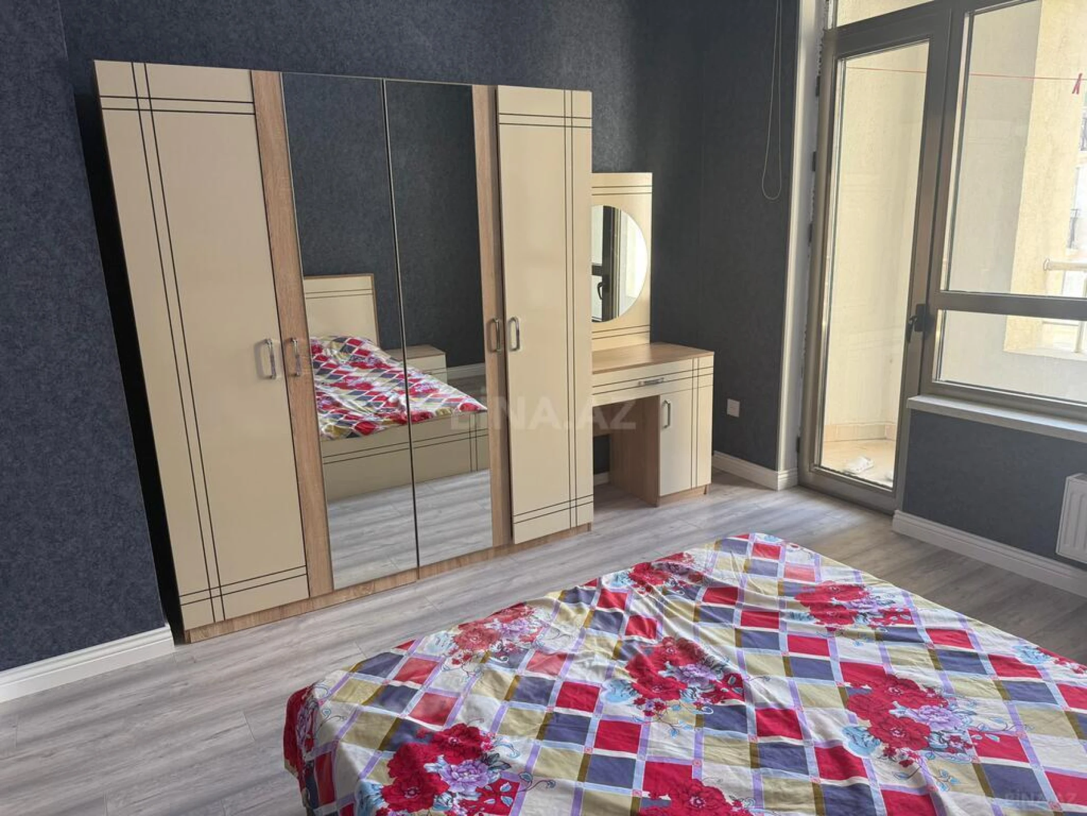 Kirayə verilir 2 otaqlı mənzil 68 m²