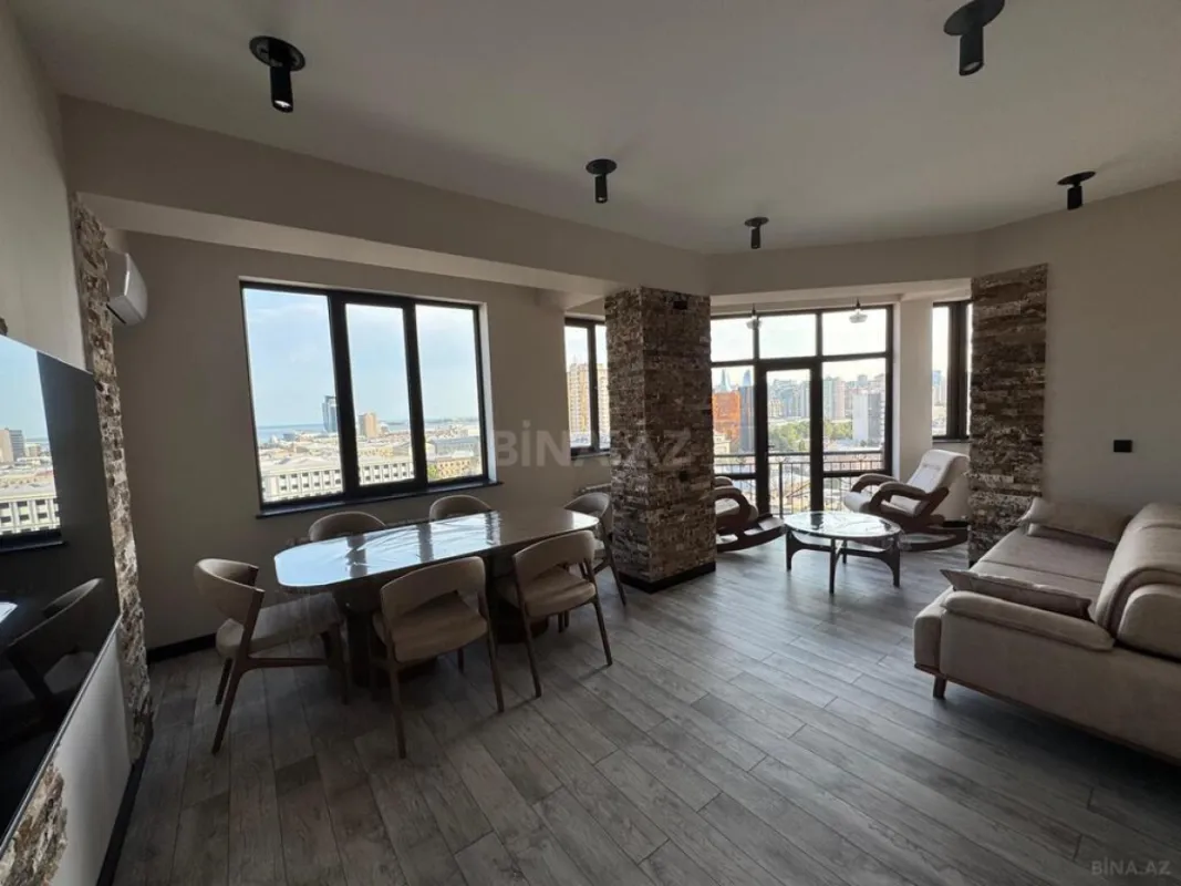 Kirayə verilir 3 otaqlı mənzil 132 m²