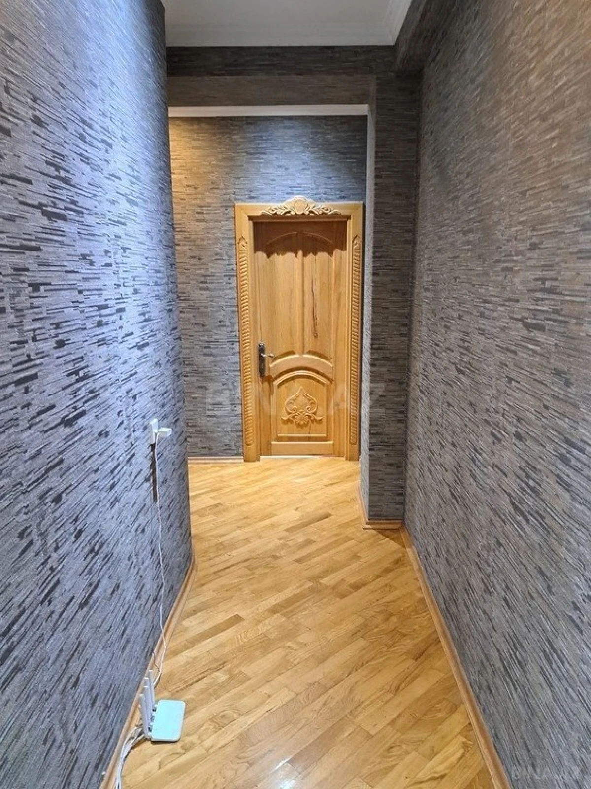 Satılır 3 otaqlı mənzil 136 m²