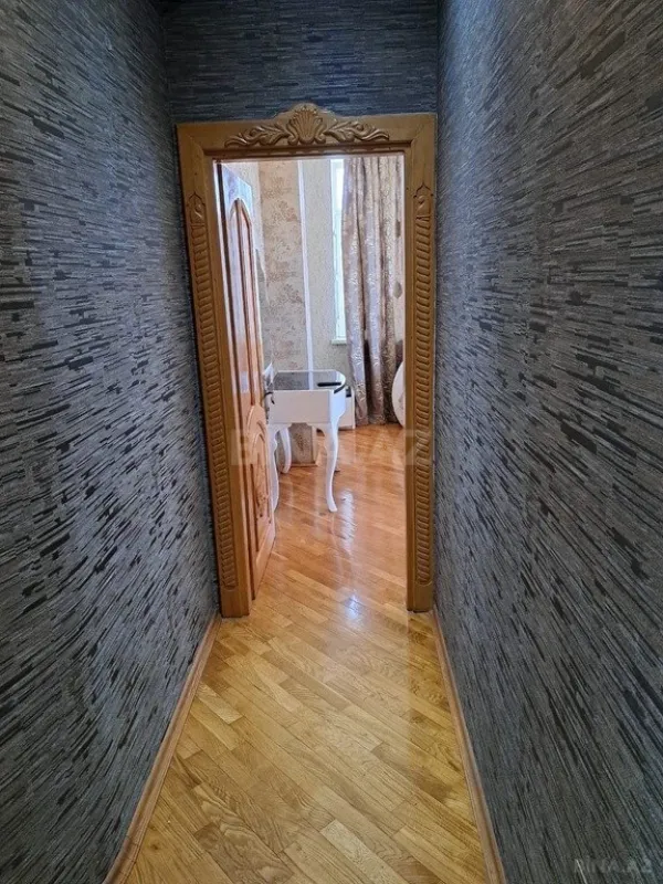Satılır 3 otaqlı mənzil 136 m²
