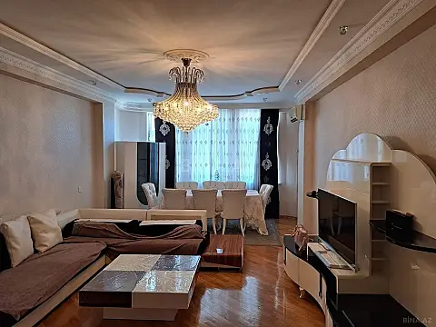 Satılır 3 otaqlı mənzil 136 m² — Bakı, İnşaatçılar 3 otaq 136.00 m²