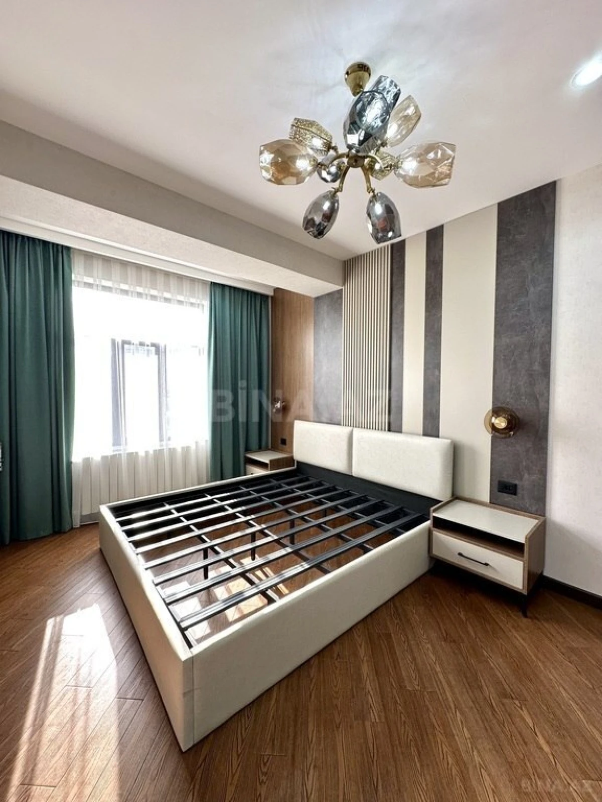 Kirayə verilir 3 otaqlı mənzil 100 m²