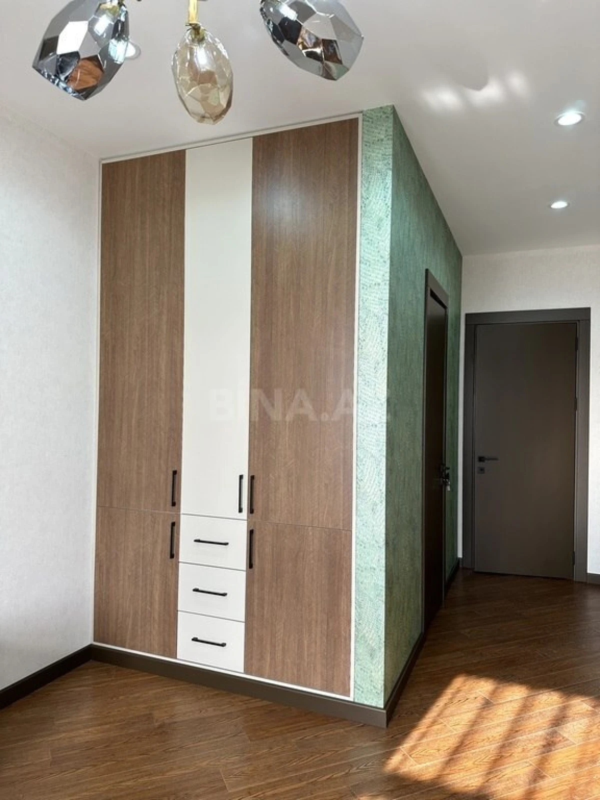 Kirayə verilir 3 otaqlı mənzil 100 m²