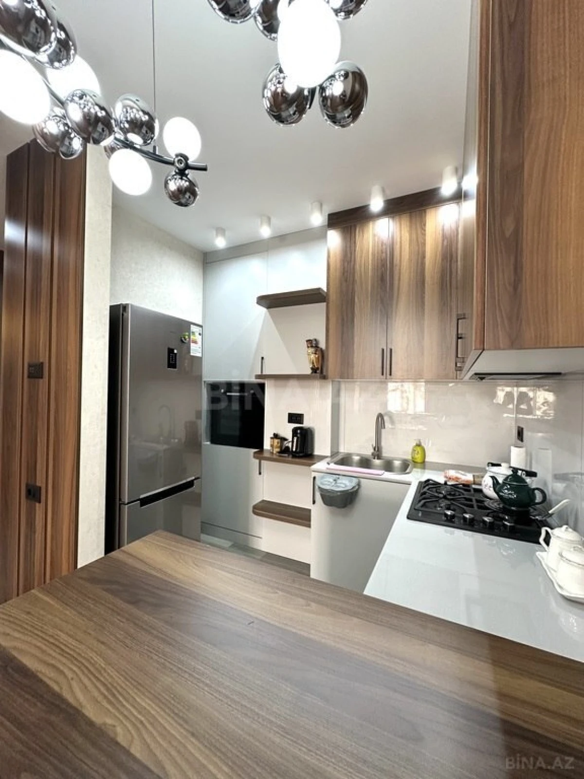 Kirayə verilir 3 otaqlı mənzil 100 m²