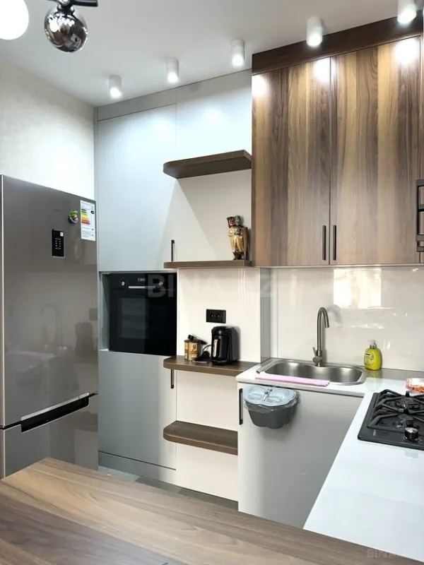 Kirayə verilir 3 otaqlı mənzil 100 m²