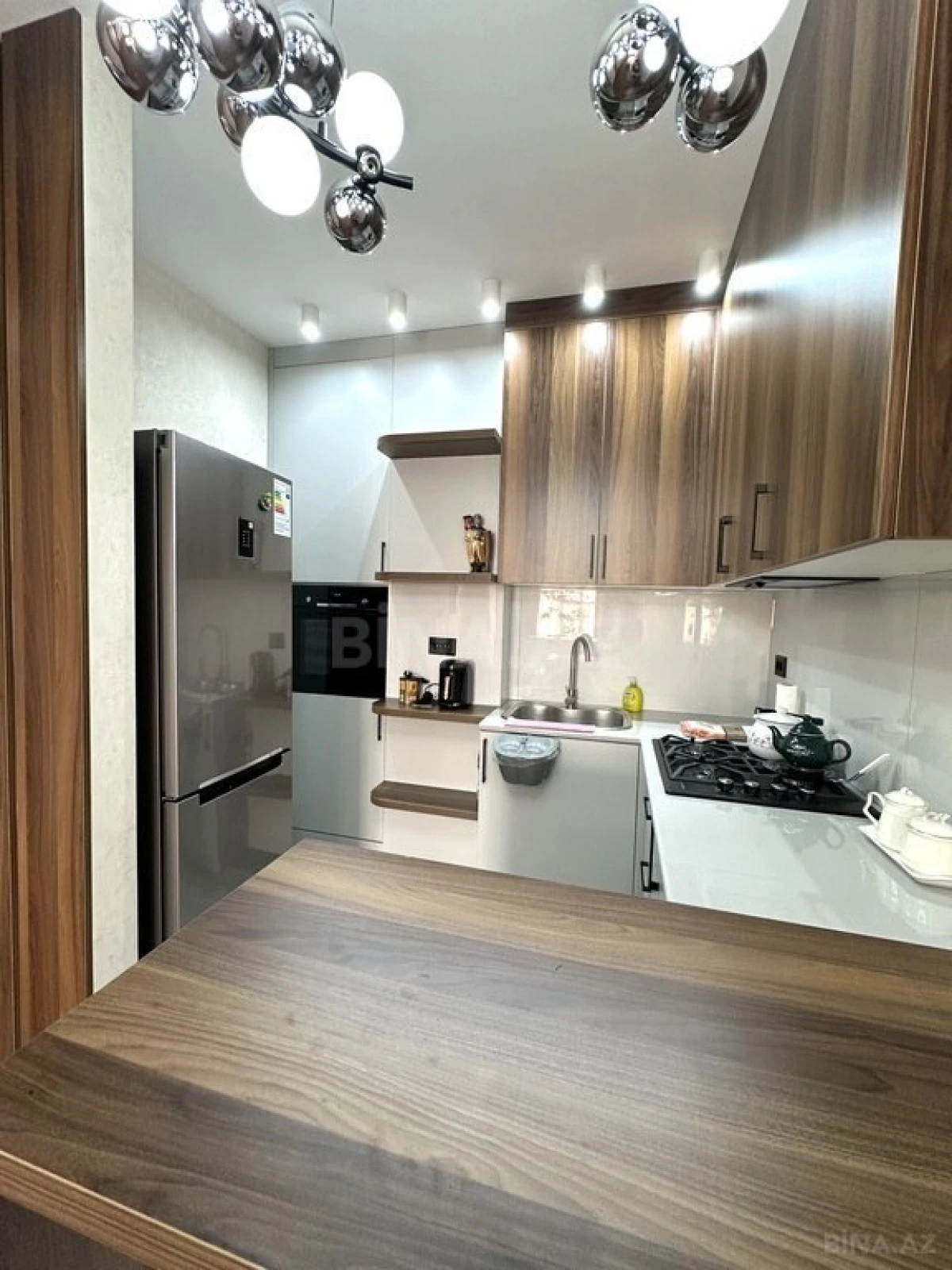 Kirayə verilir 3 otaqlı mənzil 100 m²