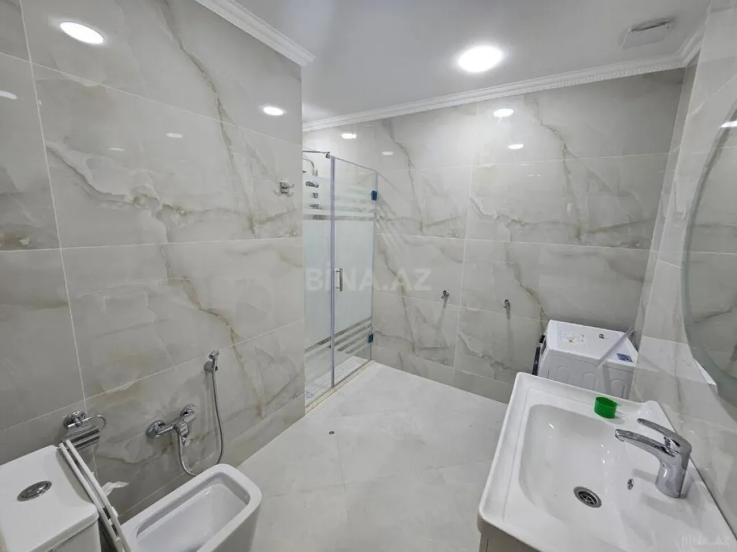 Kirayə verilir 4 otaqlı mənzil 220 m²