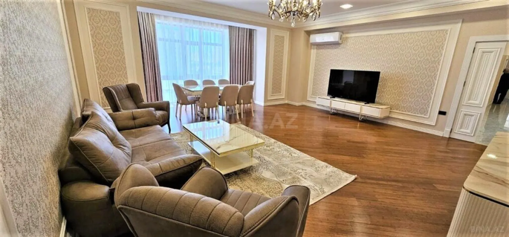 Kirayə verilir 4 otaqlı mənzil 220 m²